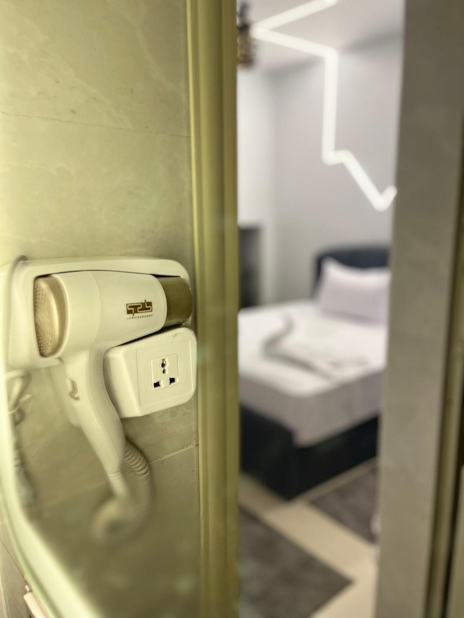 Triple Garden View Hotel カイロ エクステリア 写真