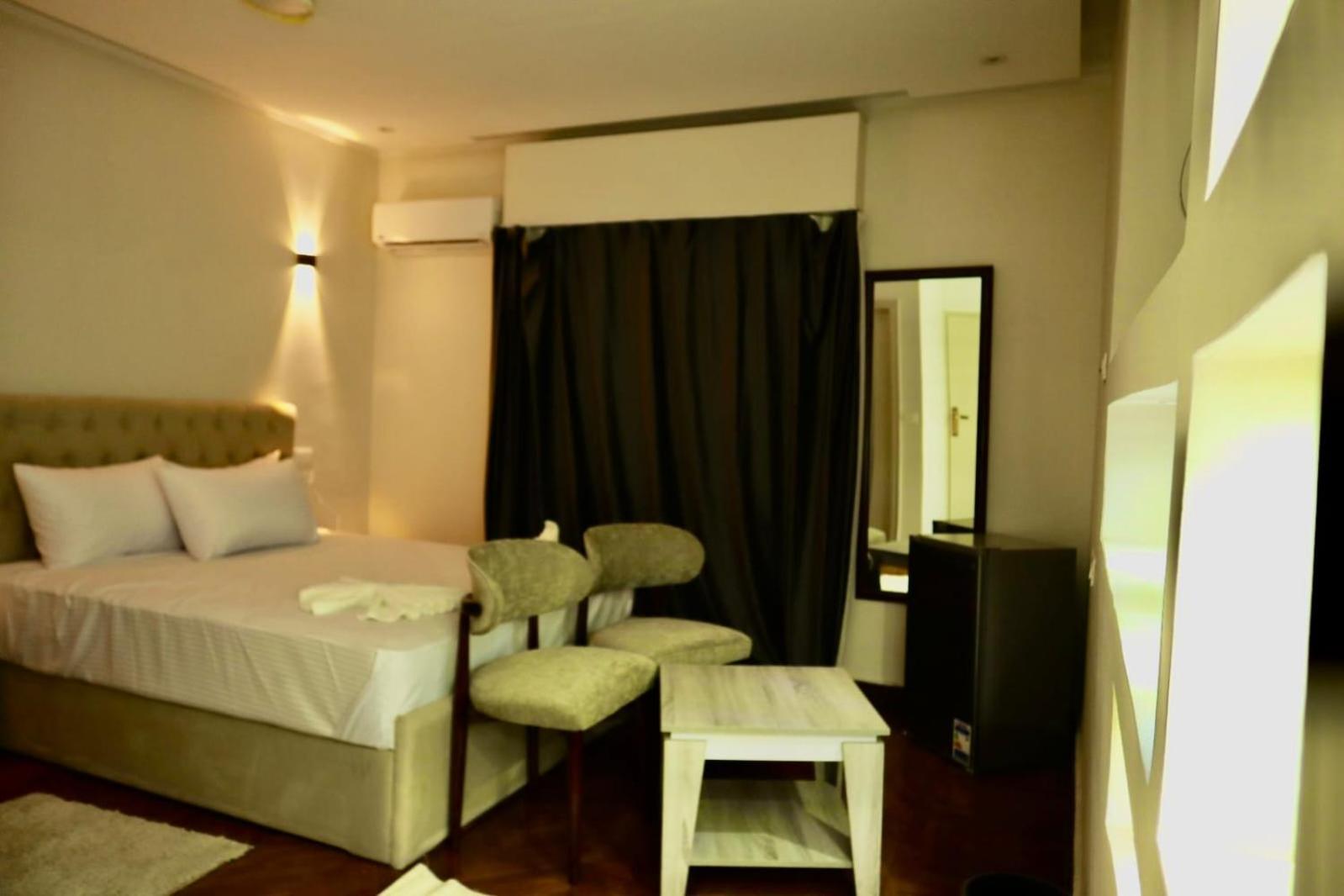 Triple Garden View Hotel カイロ エクステリア 写真